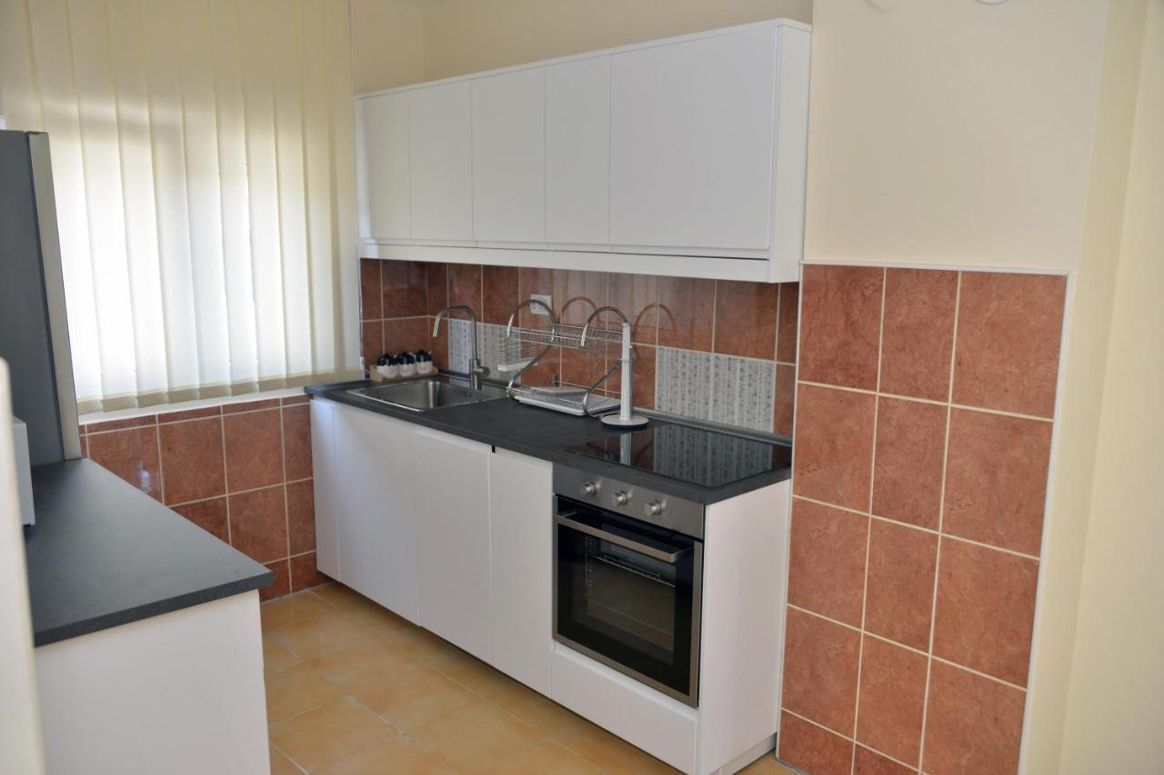 Affordable And Newly Renovated 1-Bedroom Apartment Kraljevo Exterior foto
